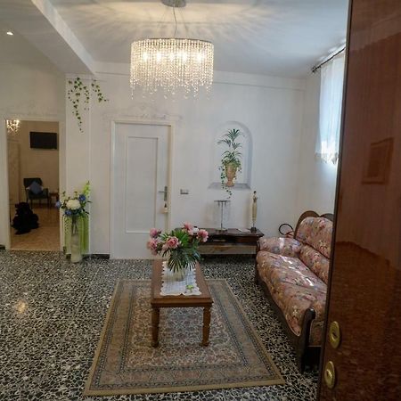 Апартаменты A Casa Di Nonna Ada Баньореджо Экстерьер фото